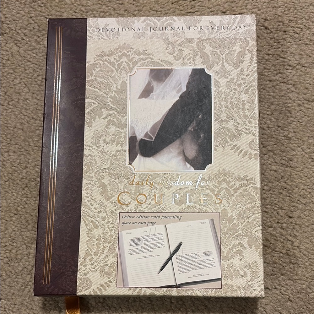 NIB Devotional Journal for Couples